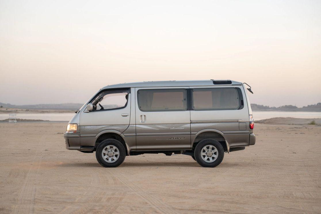 1997 Toyota HiAce Super Custom Limited