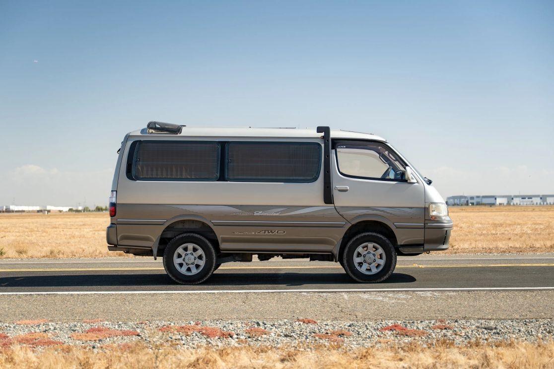 1997 Toyota HiAce Super Custom Limited