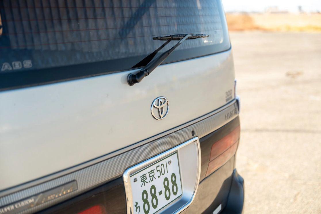 1997 Toyota HiAce Super Custom Limited
