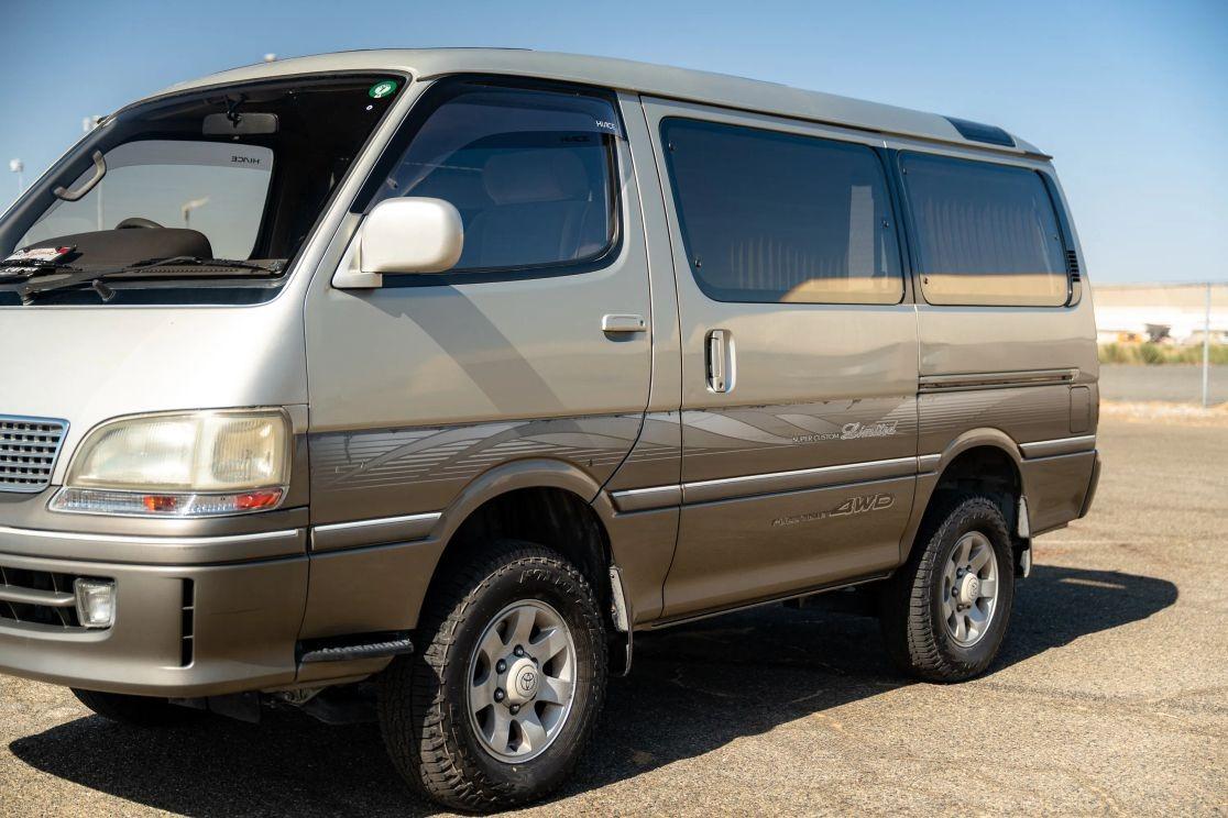 1997 Toyota HiAce Super Custom Limited