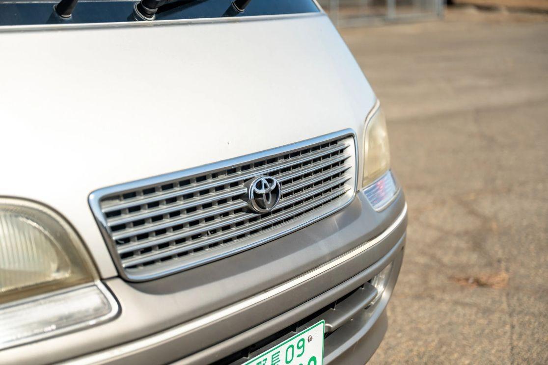 1997 Toyota HiAce Super Custom Limited