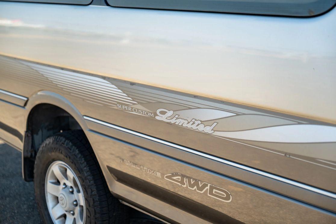 1997 Toyota HiAce Super Custom Limited
