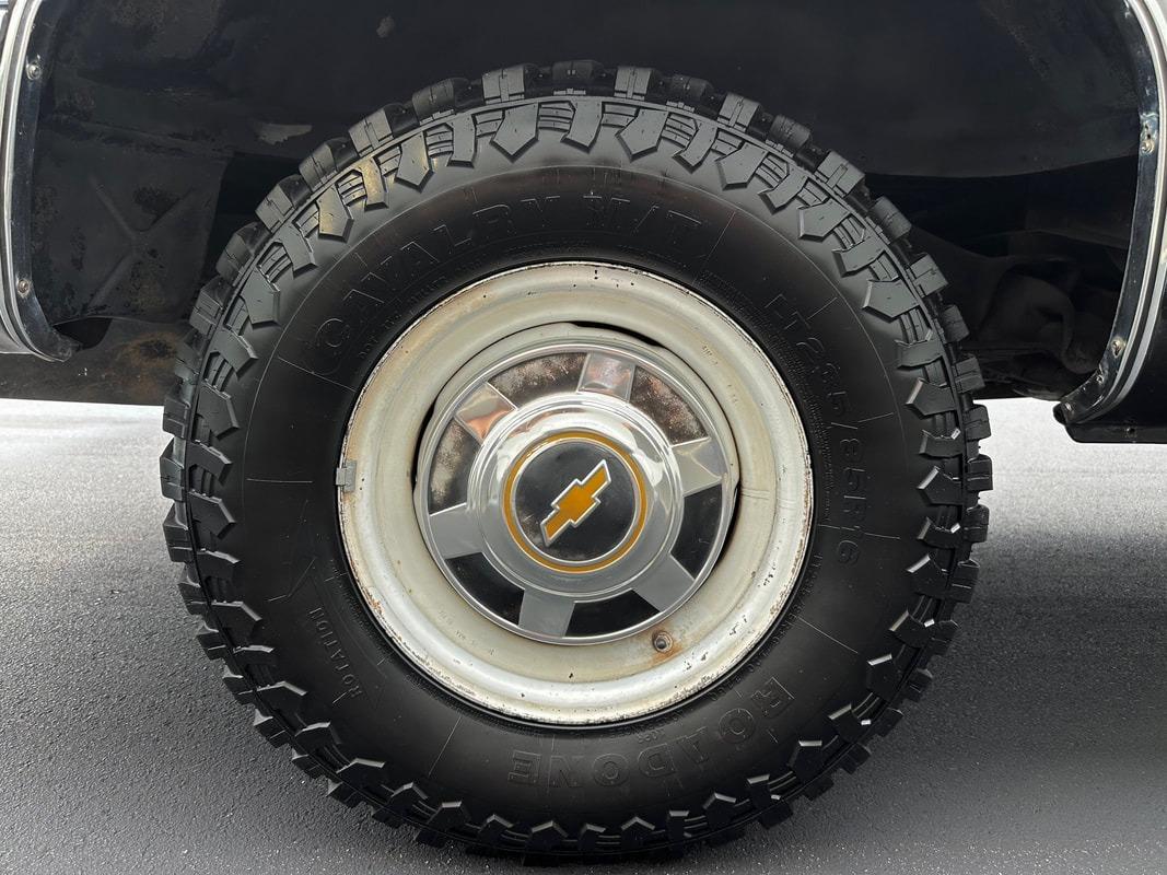 1987 Chevrolet R20 Suburban Silverado