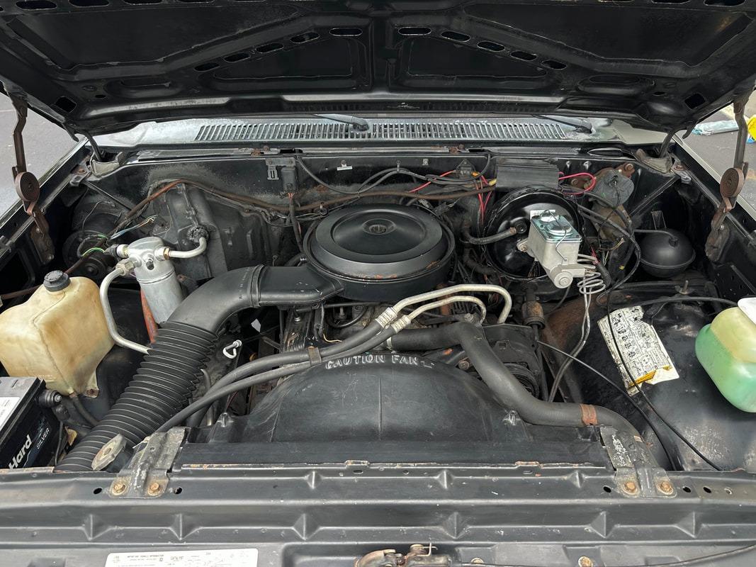1987 Chevrolet R20 Suburban Silverado