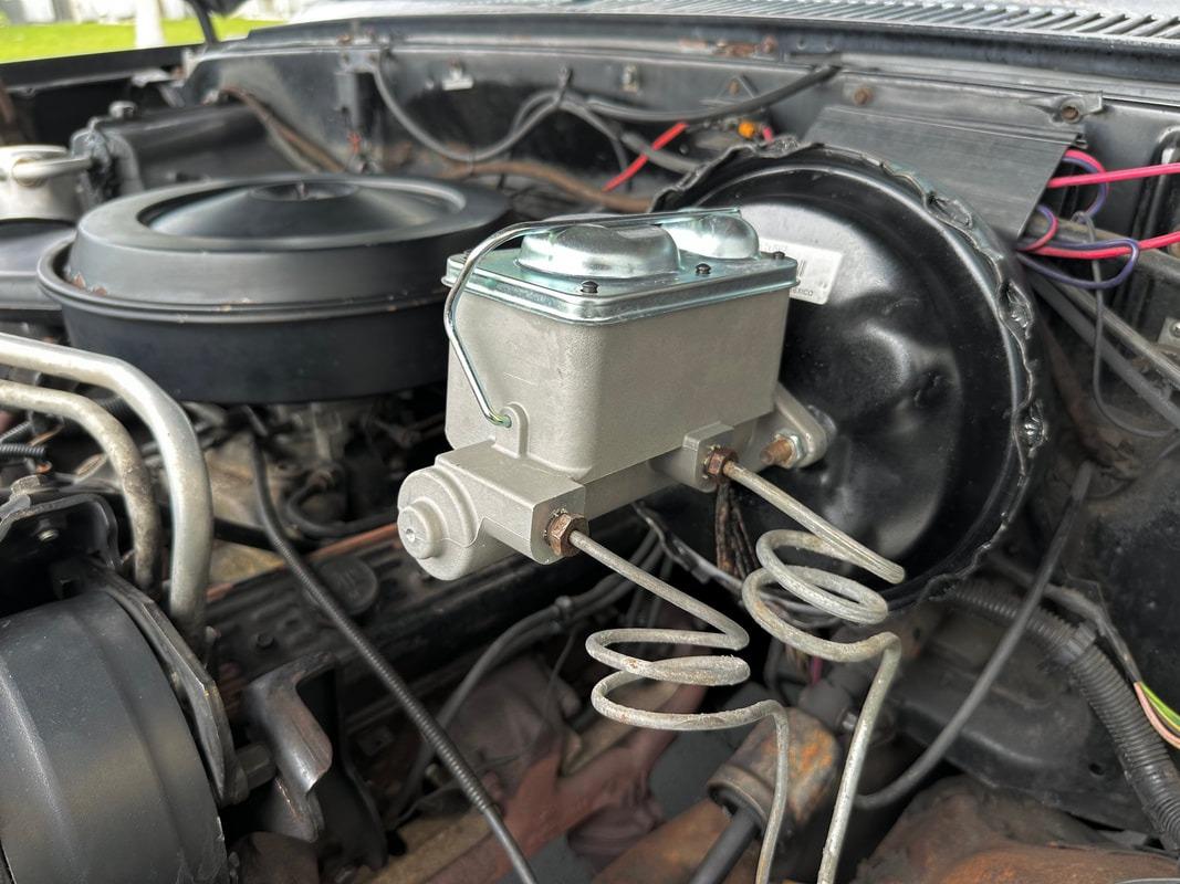 1987 Chevrolet R20 Suburban Silverado