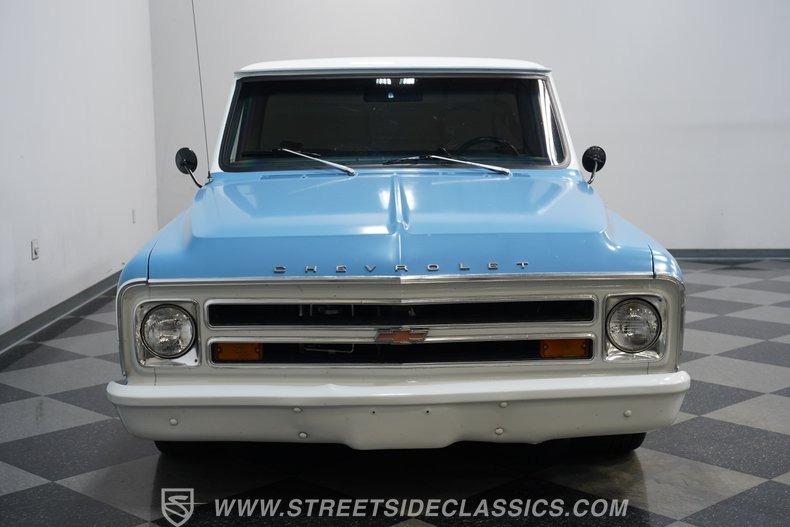 1968 Chevrolet C10 Stepside LS Restomod - 4