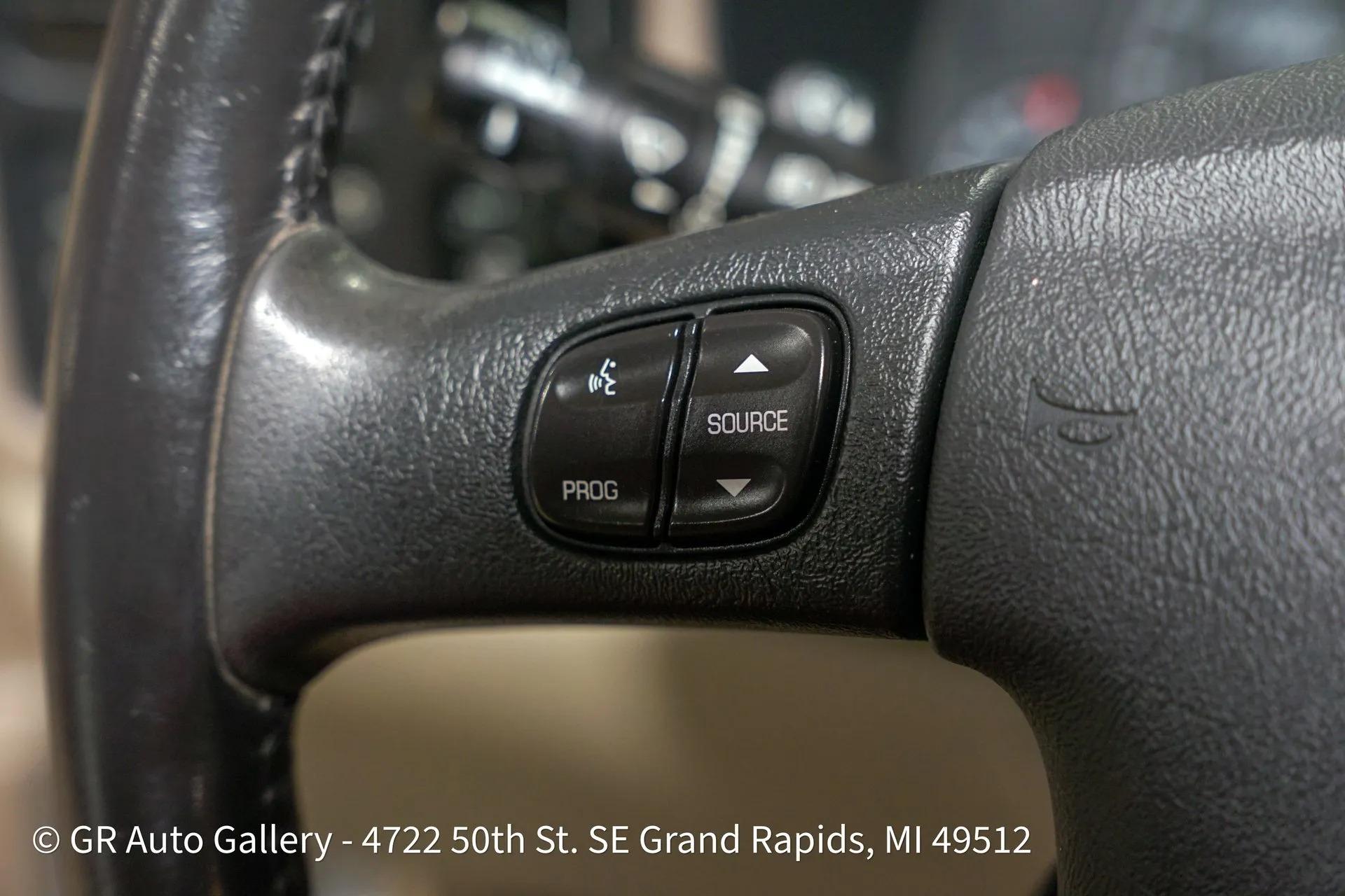 2003 Chevrolet Suburban K2500 LT