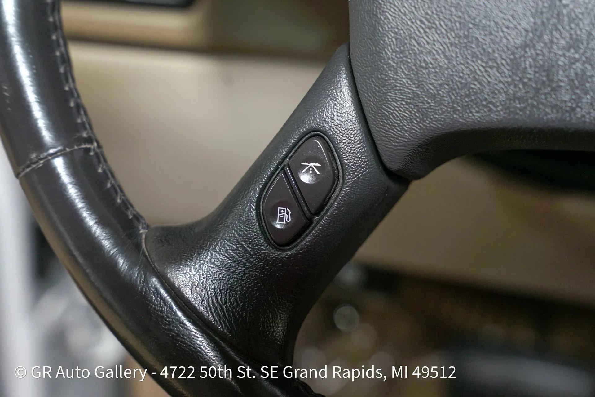 2003 Chevrolet Suburban K2500 LT