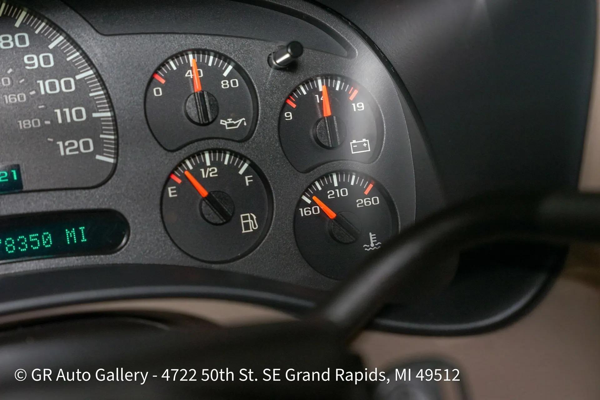 2003 Chevrolet Suburban K2500 LT