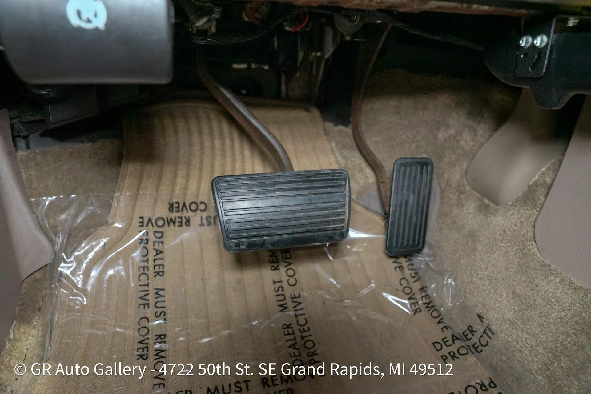 2003 Chevrolet Suburban K2500 LT