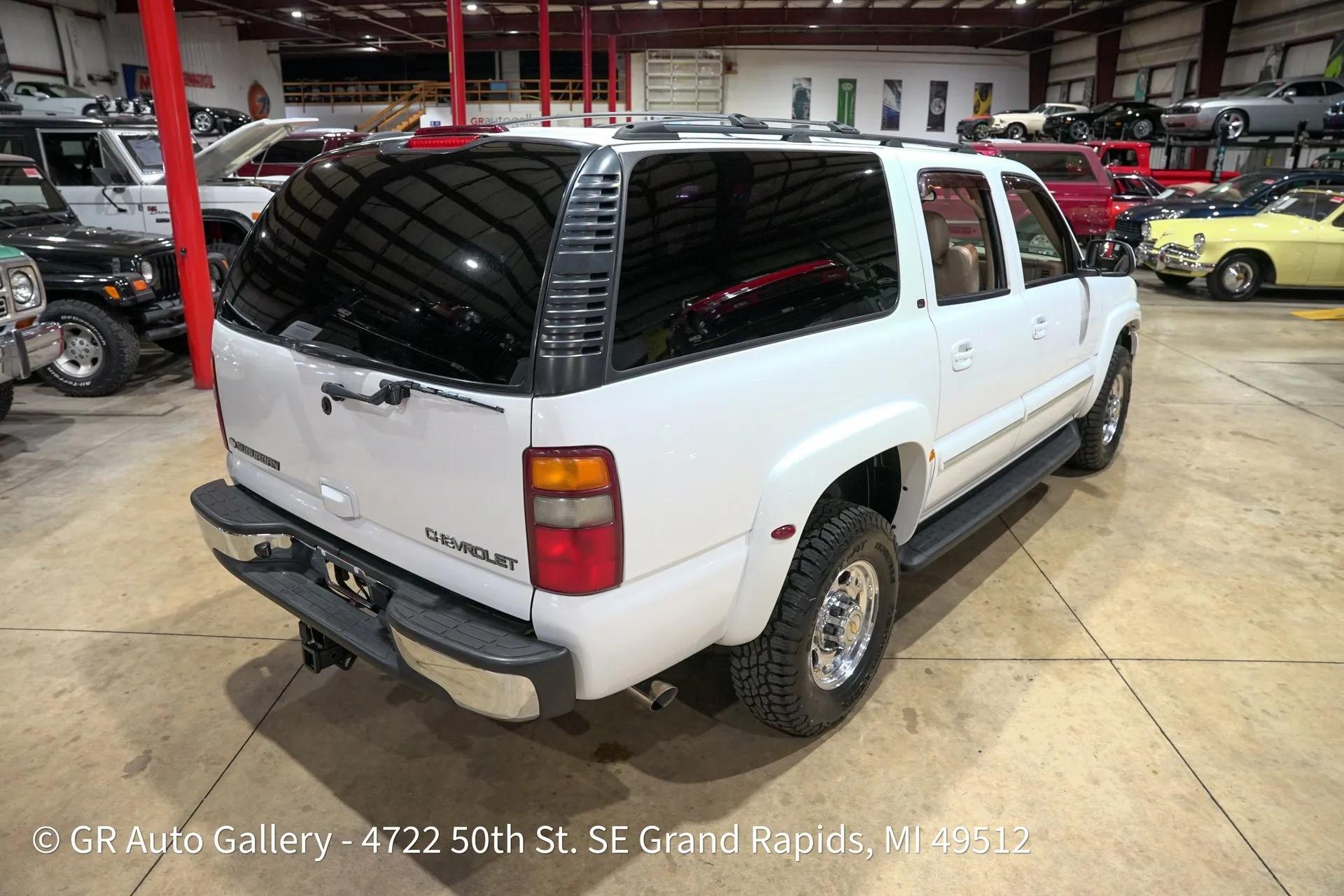 2003 Chevrolet Suburban K2500 LT