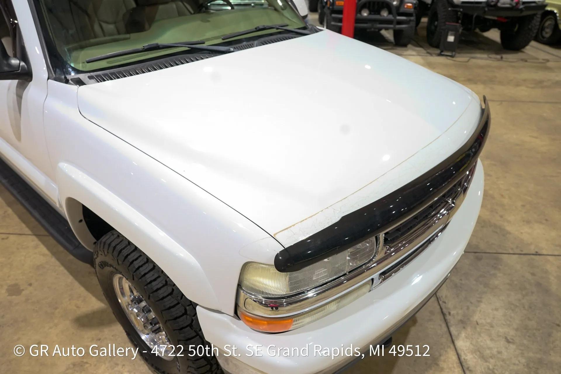 2003 Chevrolet Suburban K2500 LT