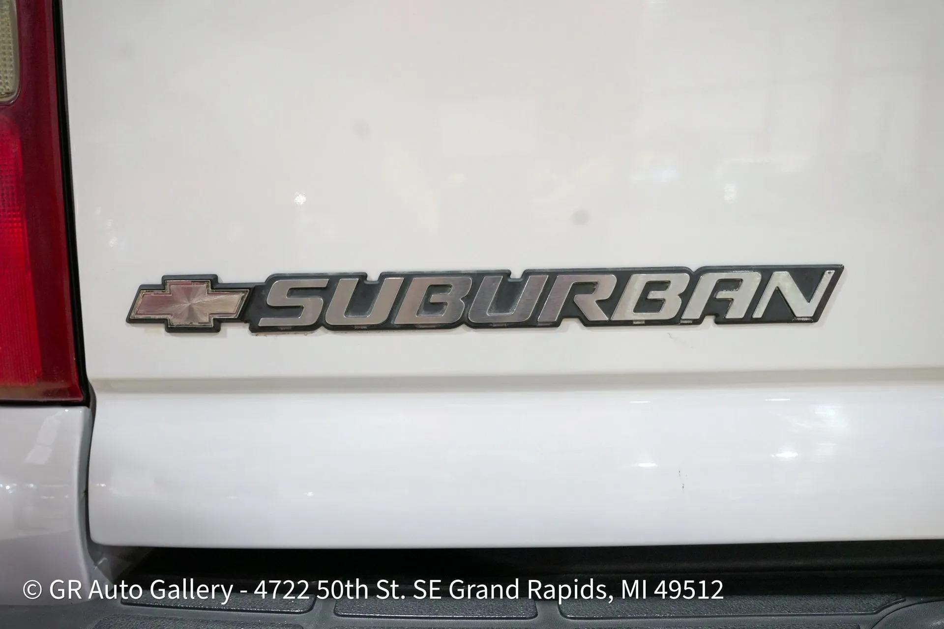 2003 Chevrolet Suburban K2500 LT