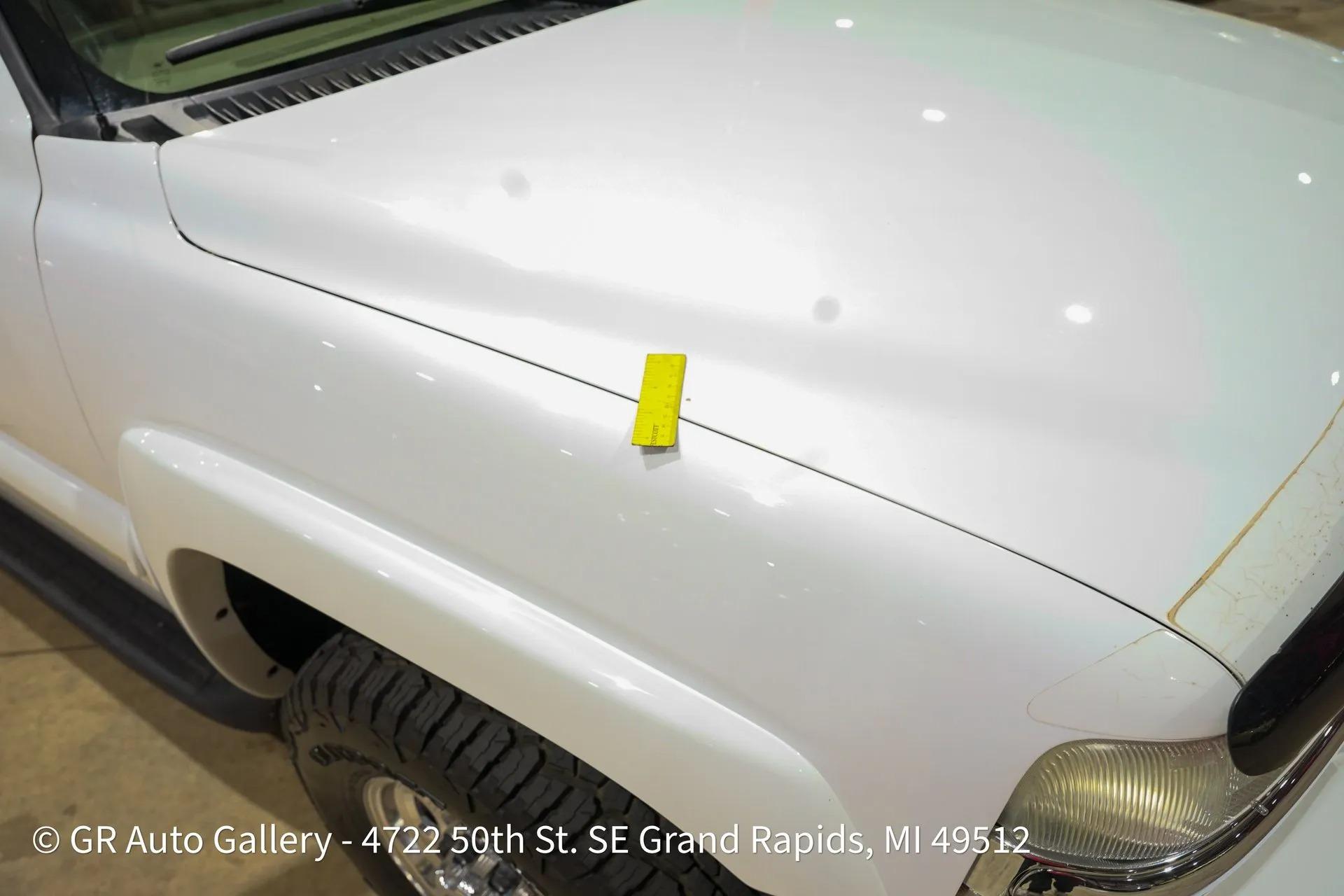 2003 Chevrolet Suburban K2500 LT