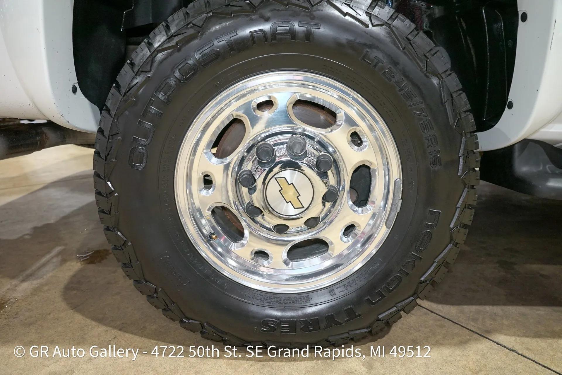 2003 Chevrolet Suburban K2500 LT