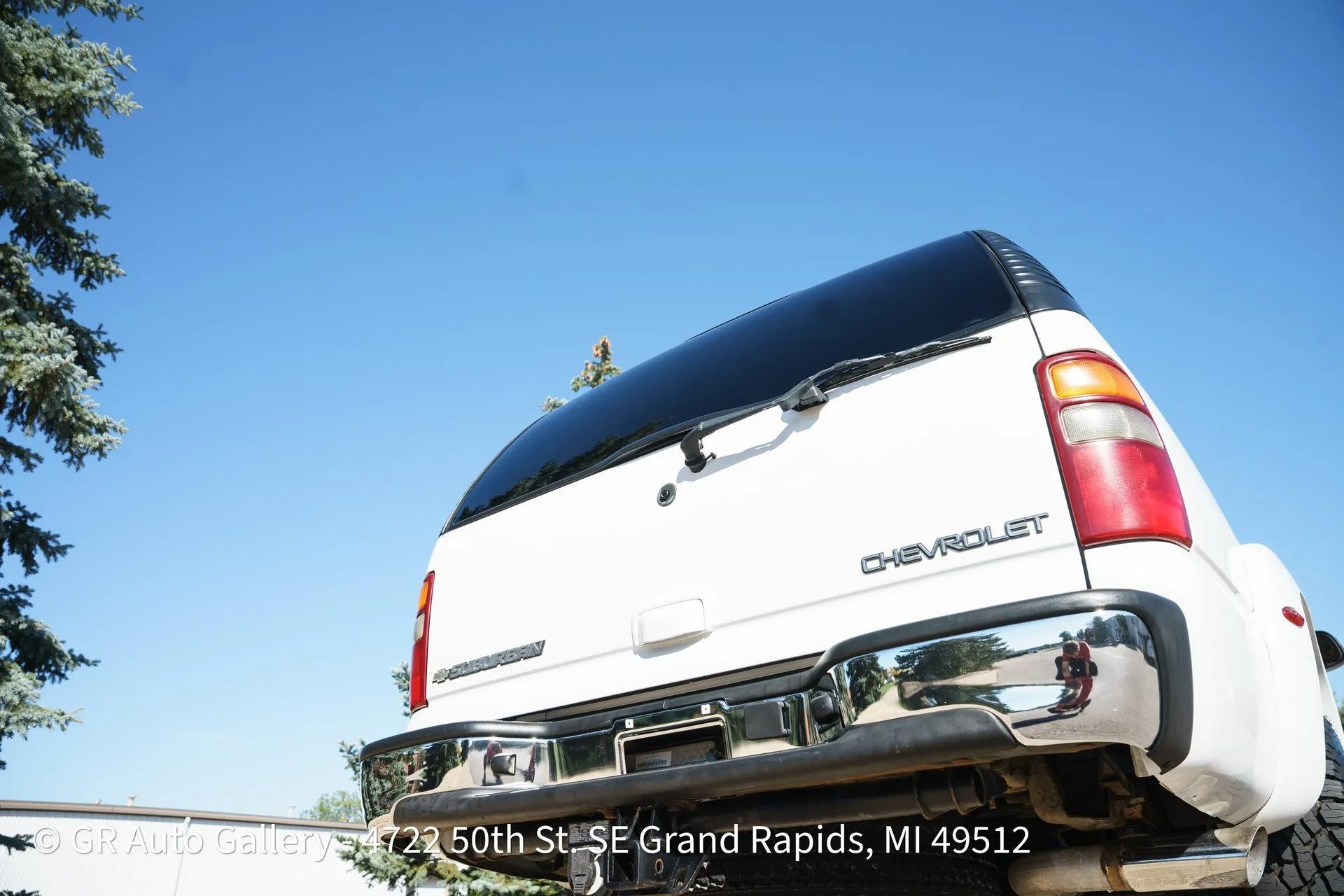 2003 Chevrolet Suburban K2500 LT