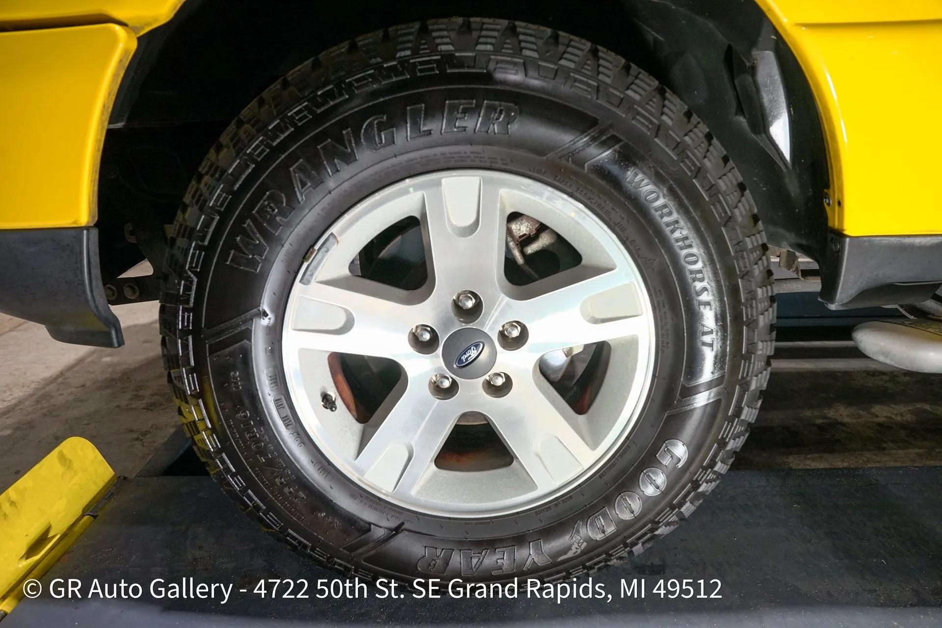26k-Mile 2006 Ford Ranger XLT 4x4