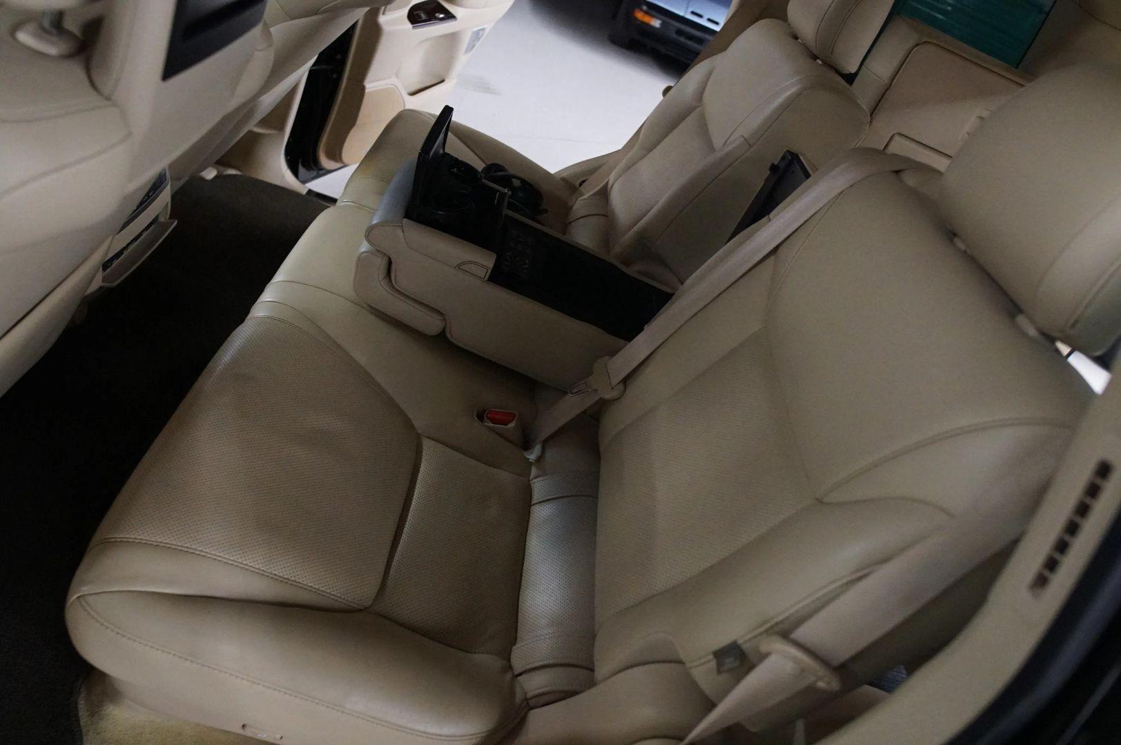 2013 Lexus LX 570