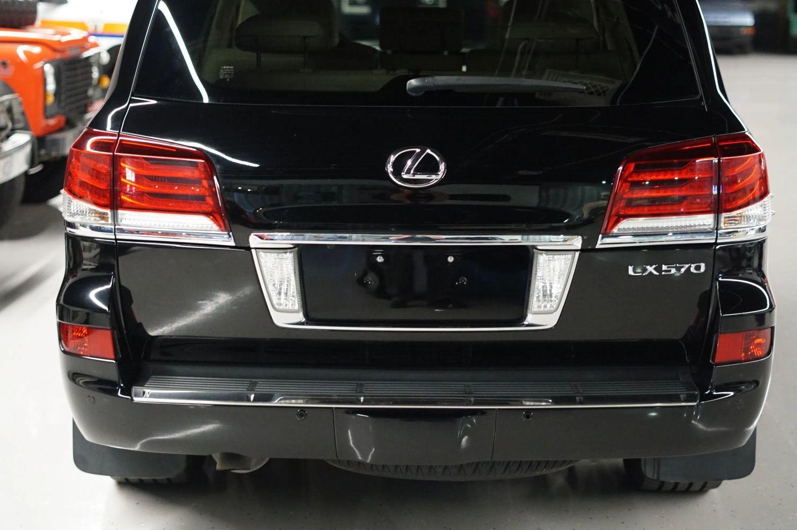 2013 Lexus LX 570 - 5
