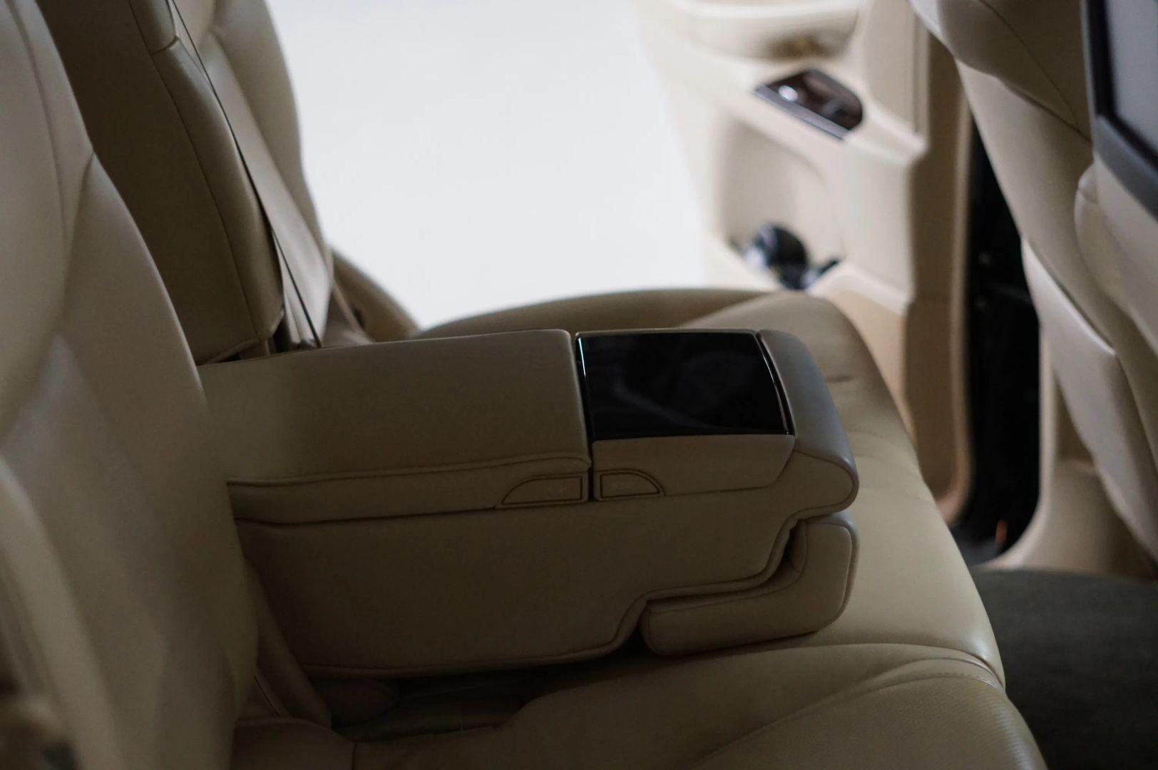 2013 Lexus LX 570