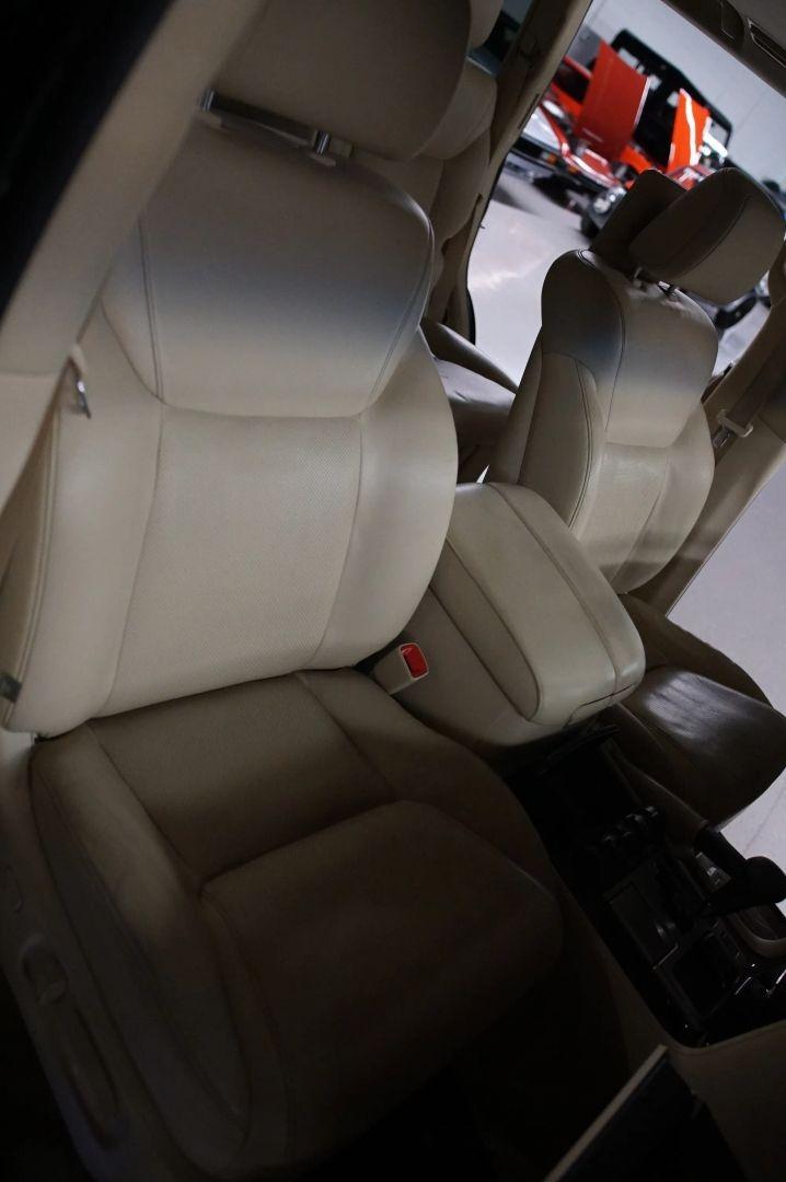 2013 Lexus LX 570