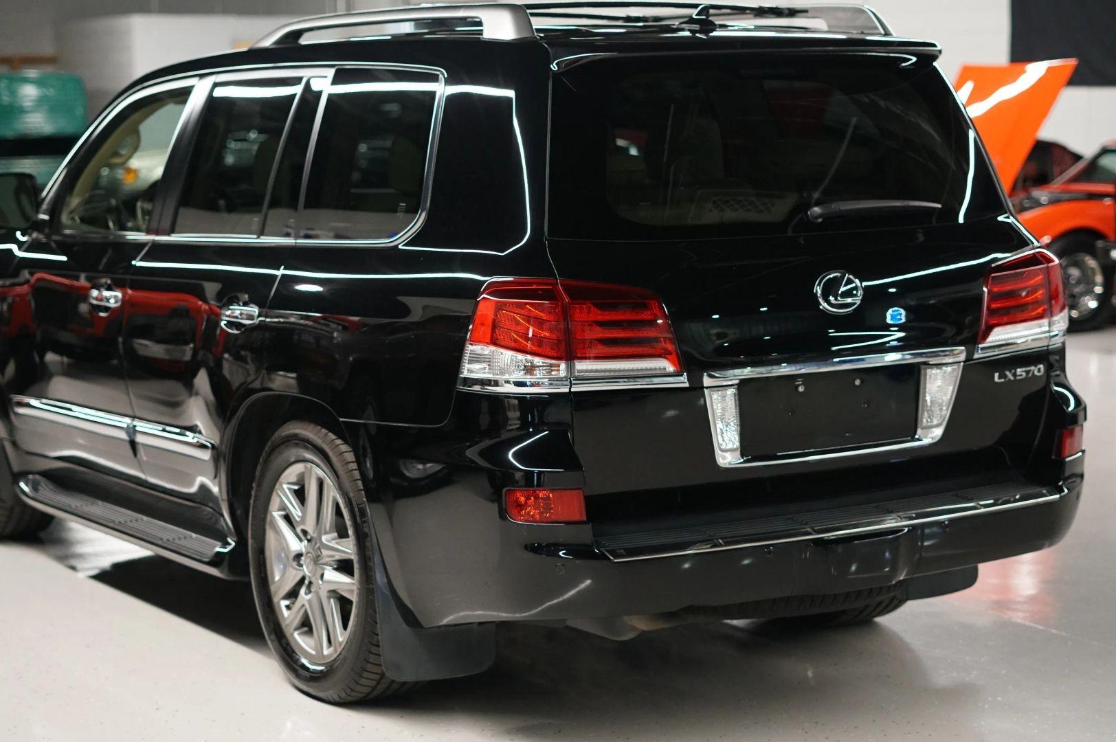 2013 Lexus LX 570