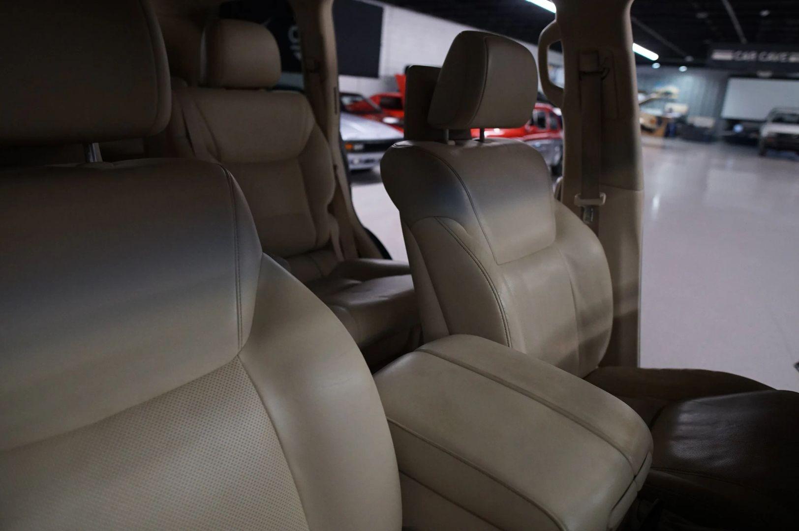 2013 Lexus LX 570