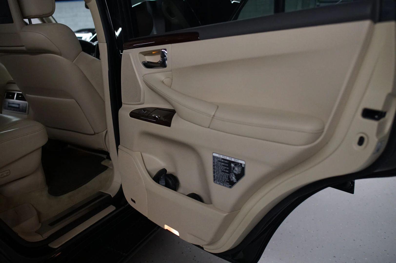2013 Lexus LX 570