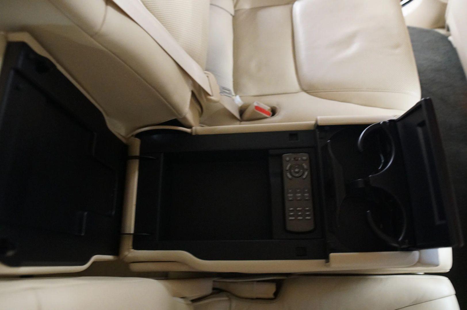 2013 Lexus LX 570