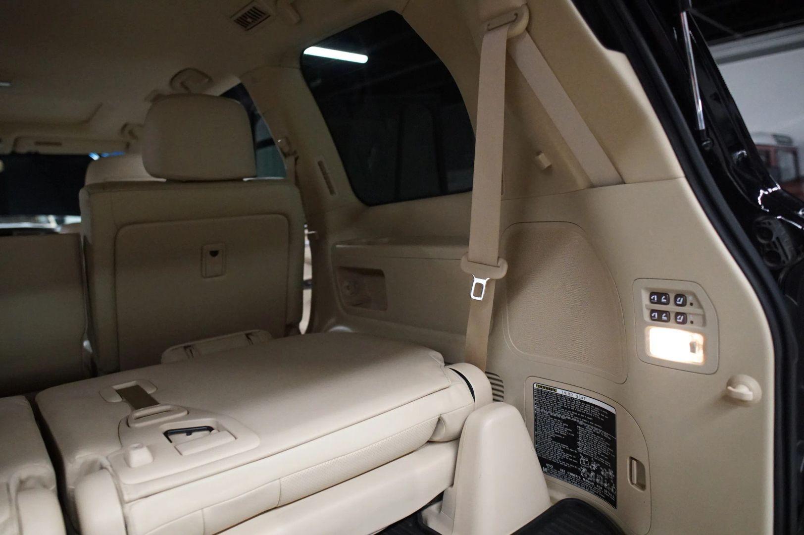 2013 Lexus LX 570