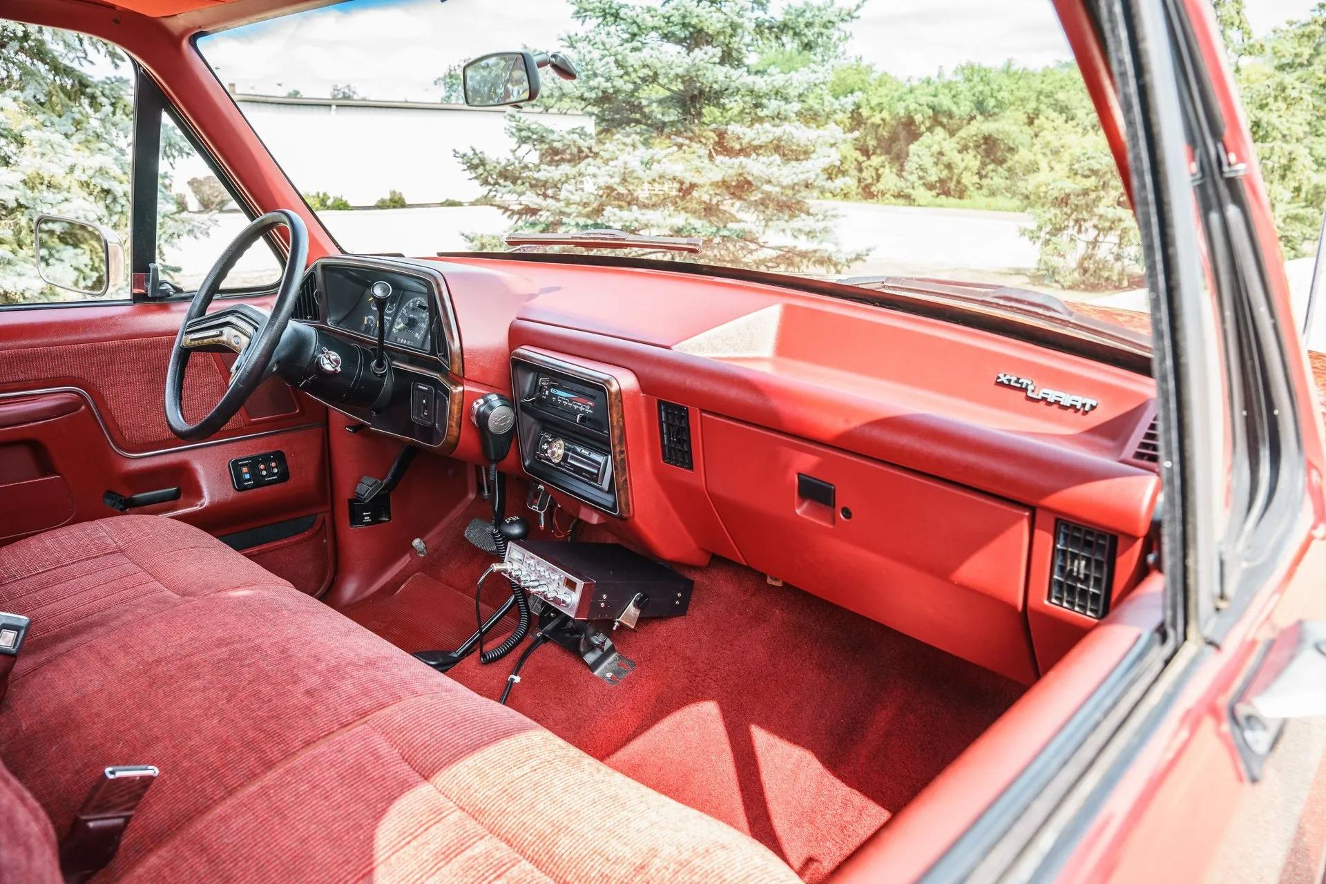 1991 Ford F-350 XLT Lariat