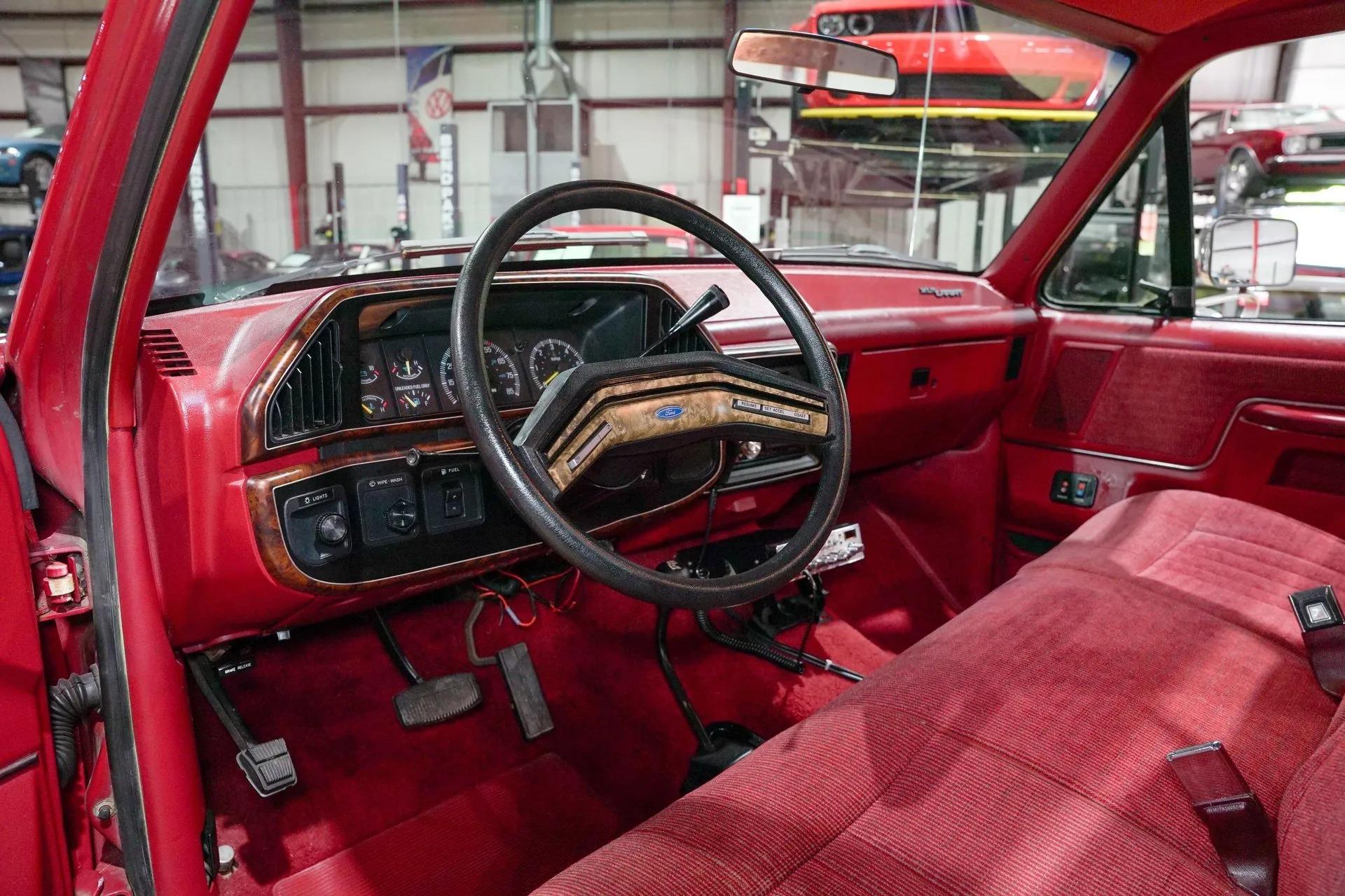 1991 Ford F-350 XLT Lariat