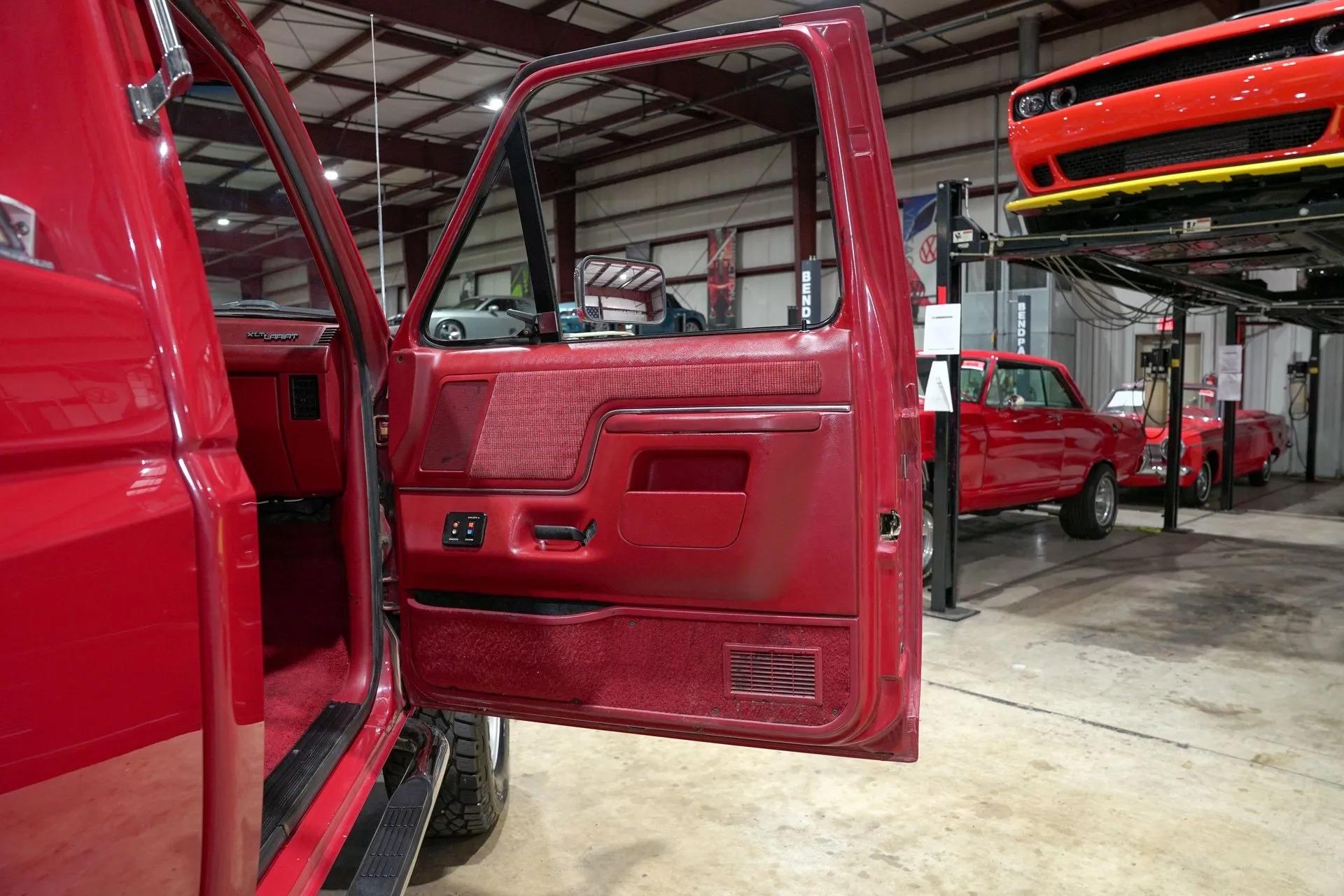 1991 Ford F-350 XLT Lariat