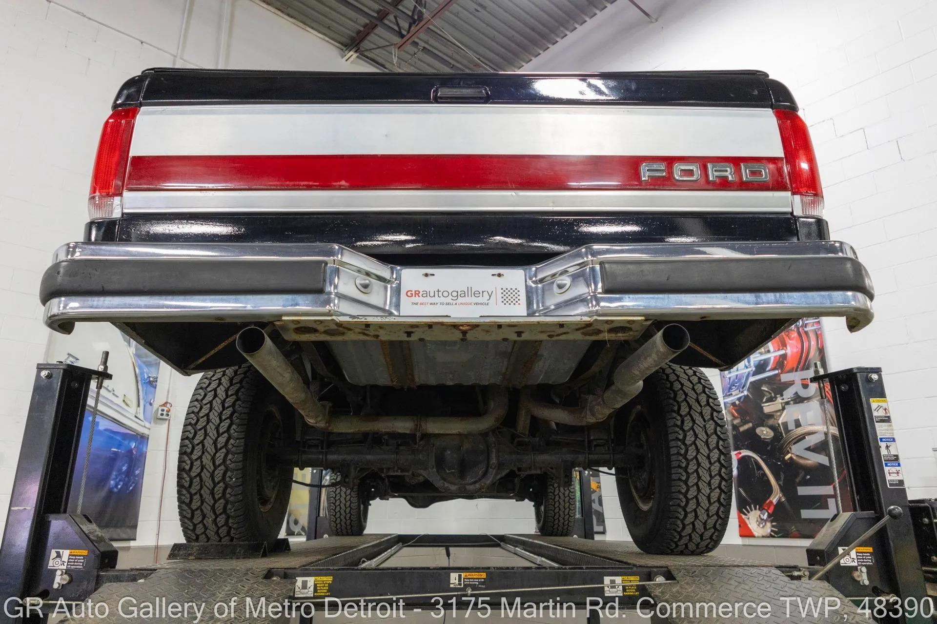 1988 Ford F150 XLT Lariat