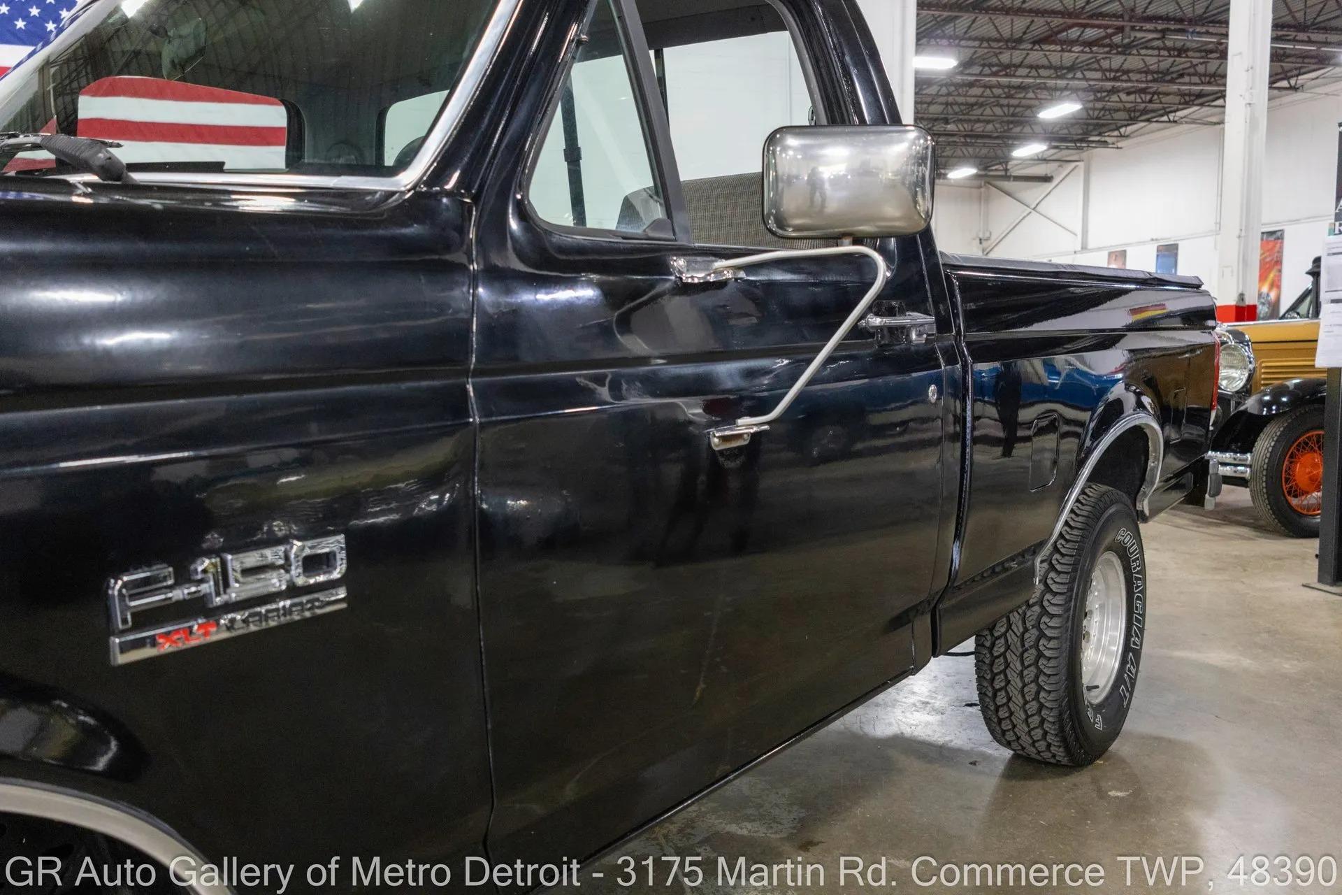 1988 Ford F150 XLT Lariat