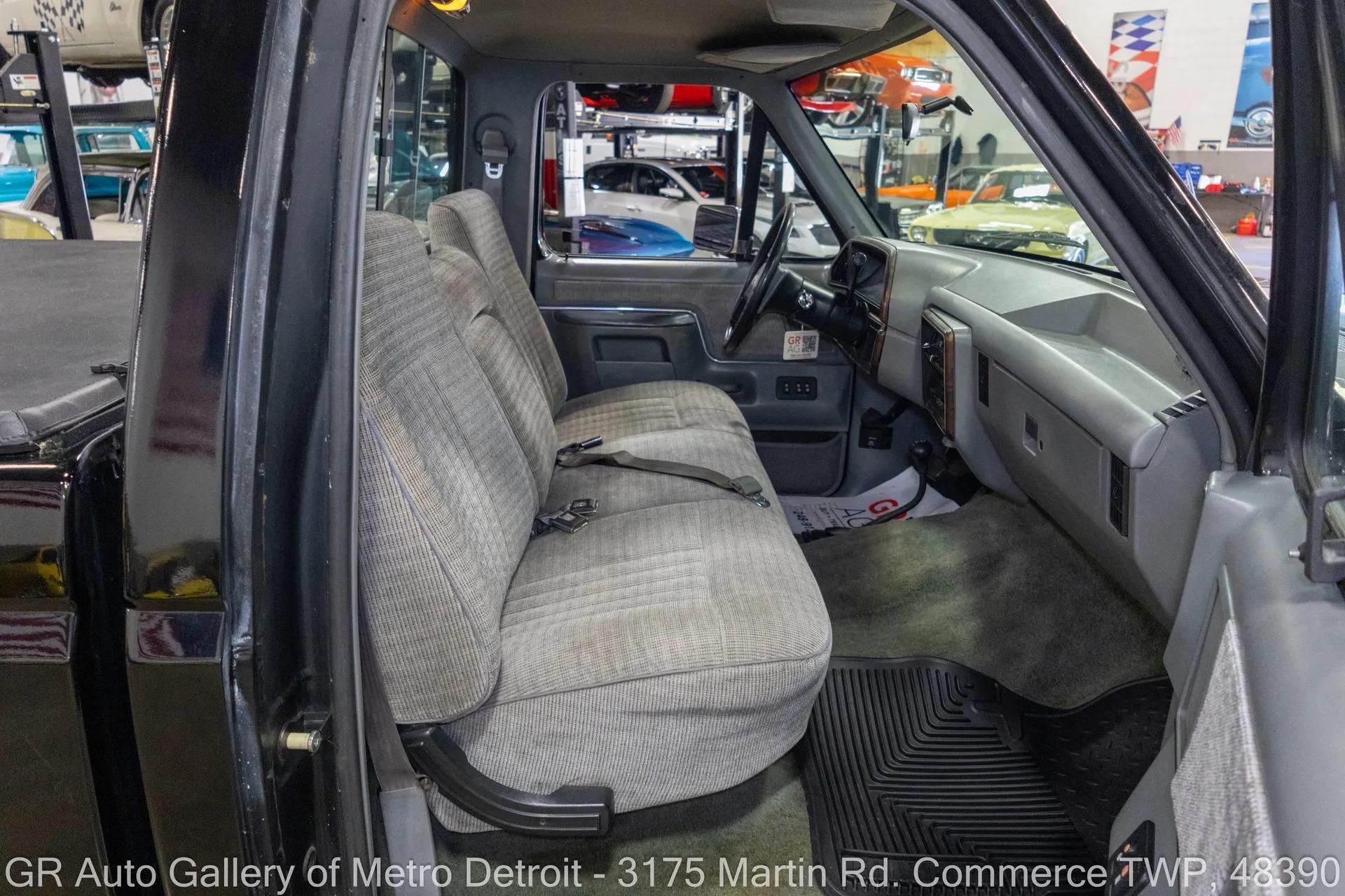 1988 Ford F150 XLT Lariat