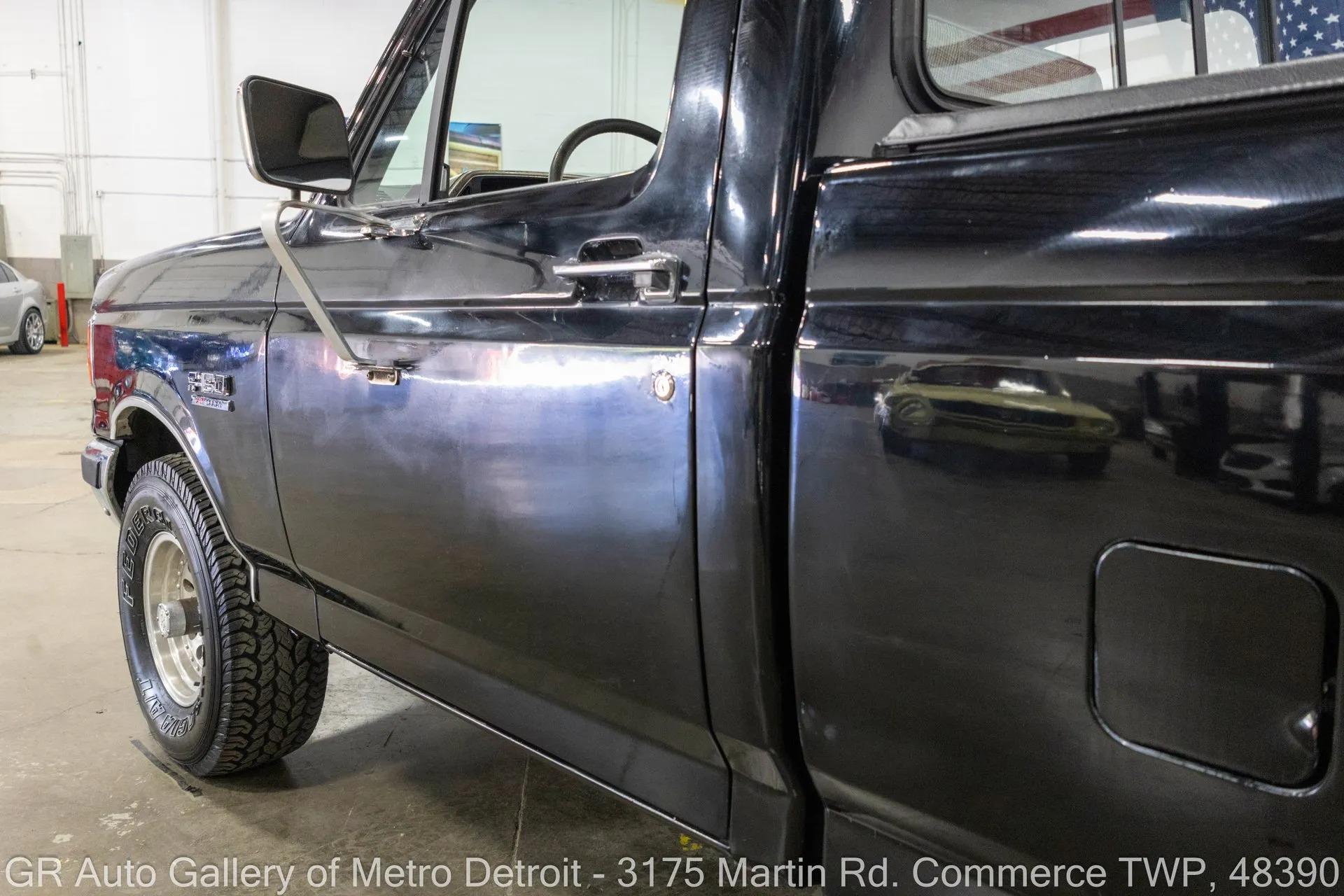 1988 Ford F150 XLT Lariat