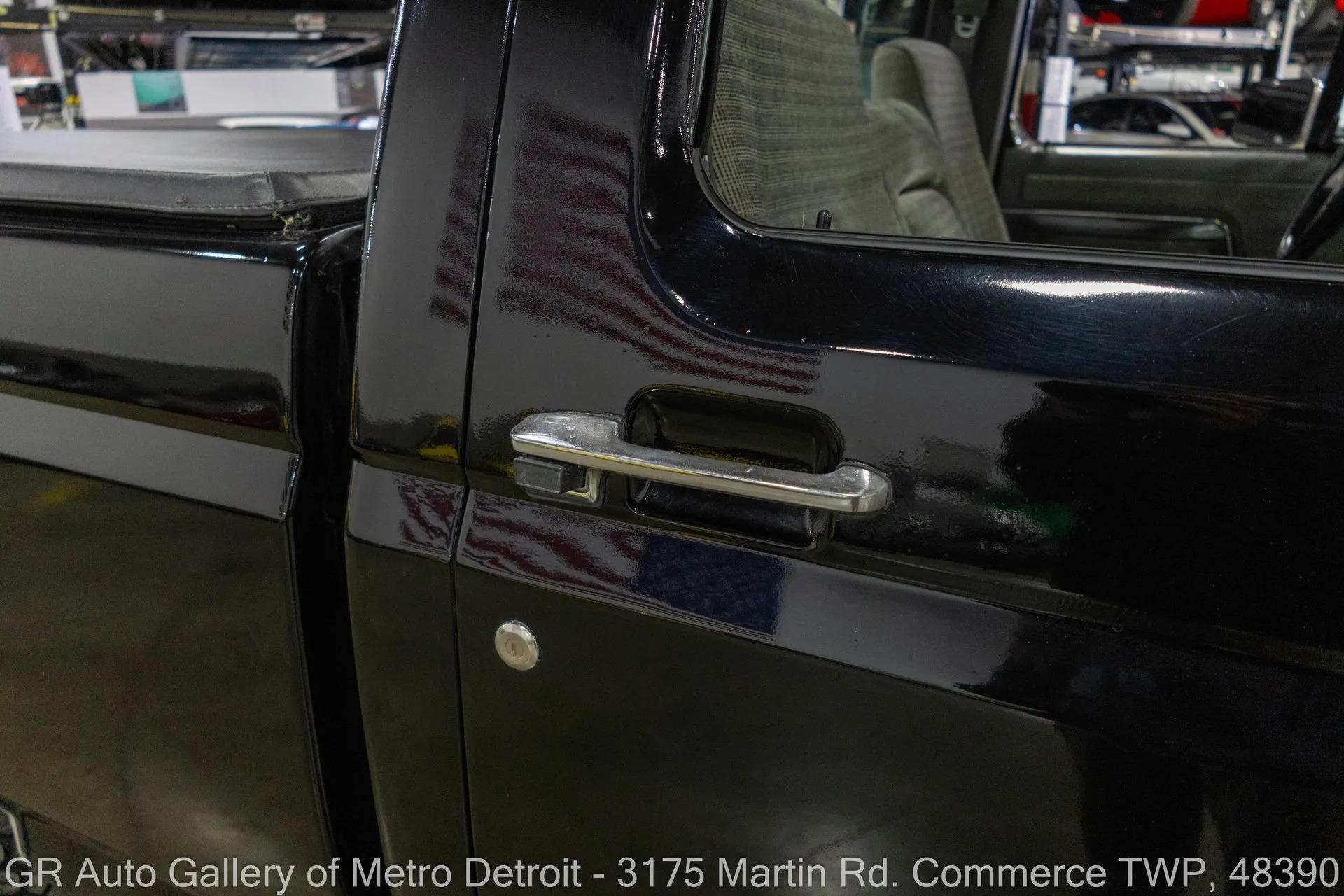 1988 Ford F150 XLT Lariat