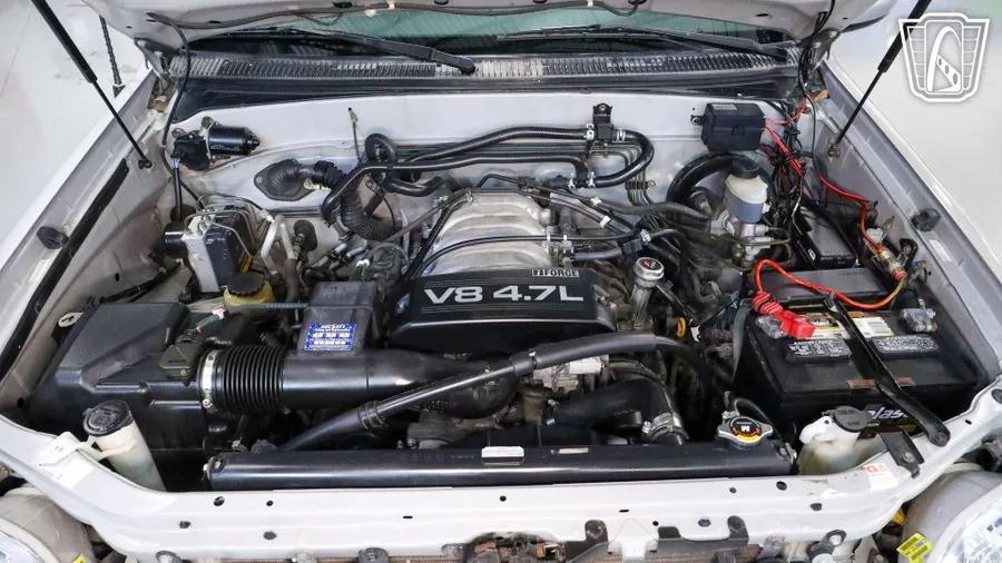 2002 Toyota Sequoia SR5