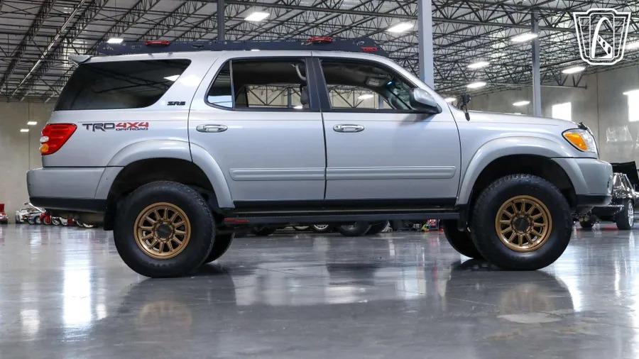 2002 Toyota Sequoia SR5