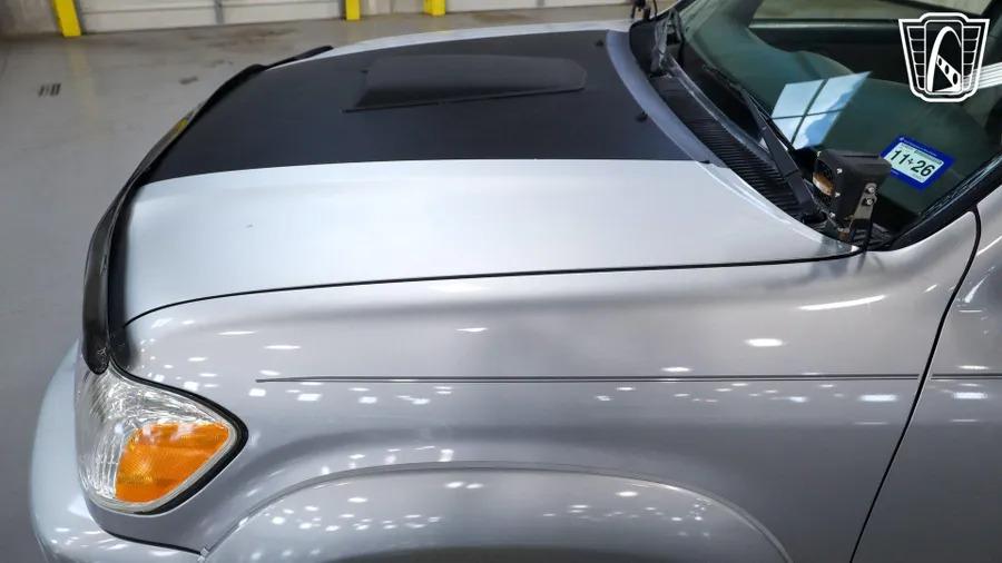 2002 Toyota Sequoia SR5
