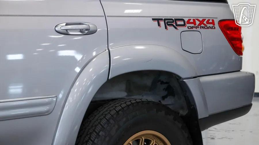 2002 Toyota Sequoia SR5