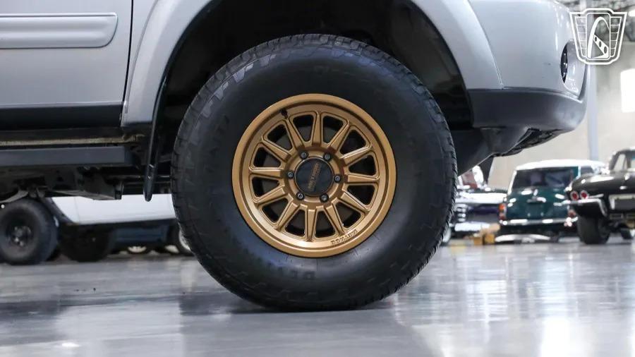 2002 Toyota Sequoia SR5
