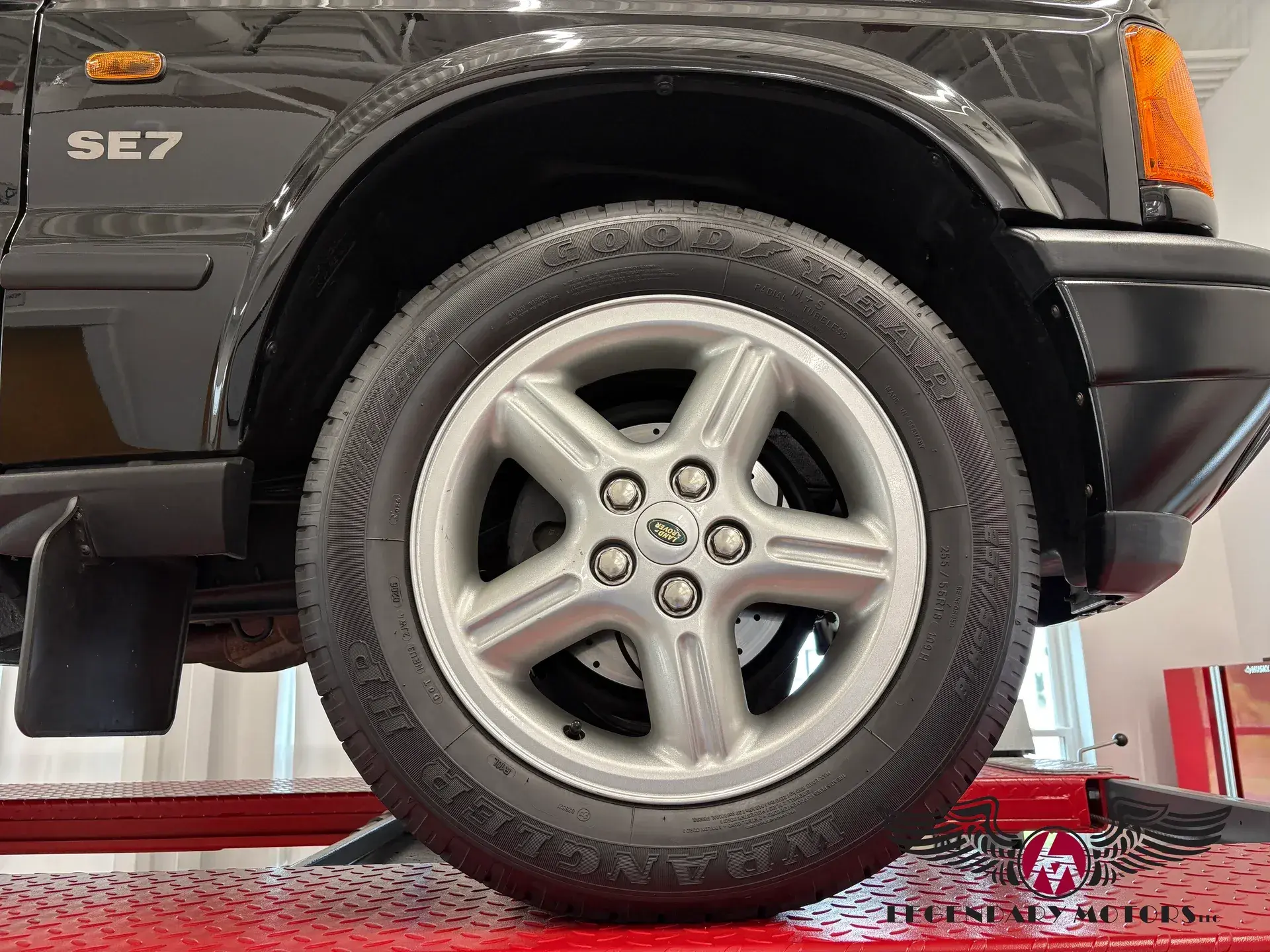 2001 Land Rover Discovery II SE7