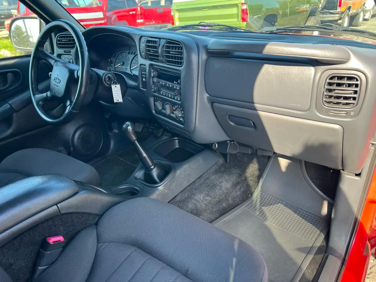 2003 Chevrolet S-10 LS