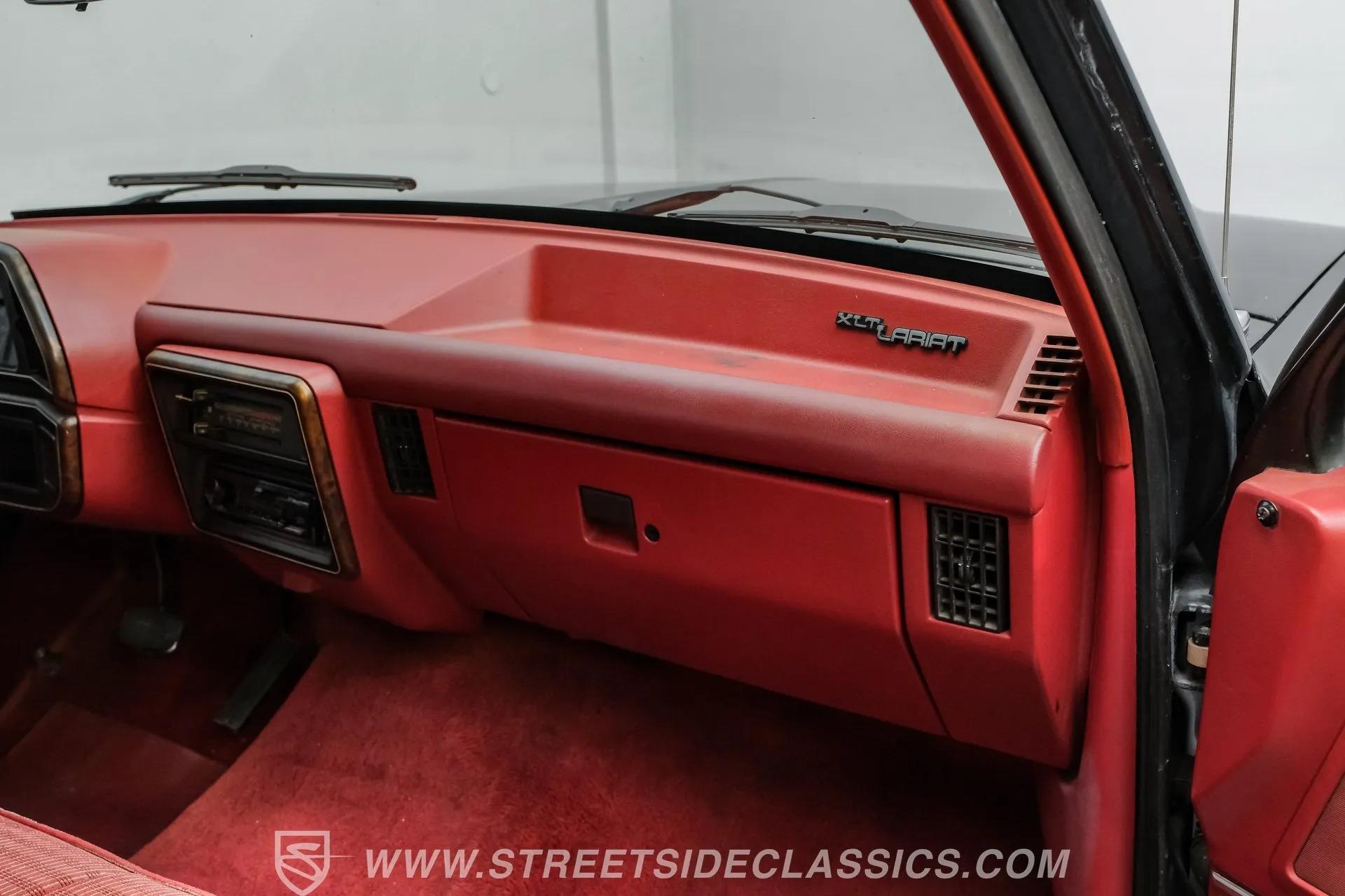 1991 Ford F-150 XLT Lariat