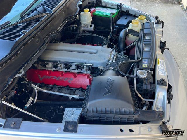 2004 Dodge Ram 1500 SRT-10 Base