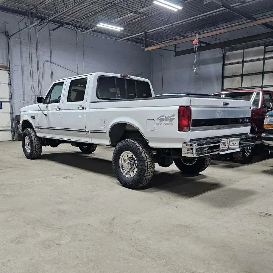 1996 Ford F-250 XLT - 2