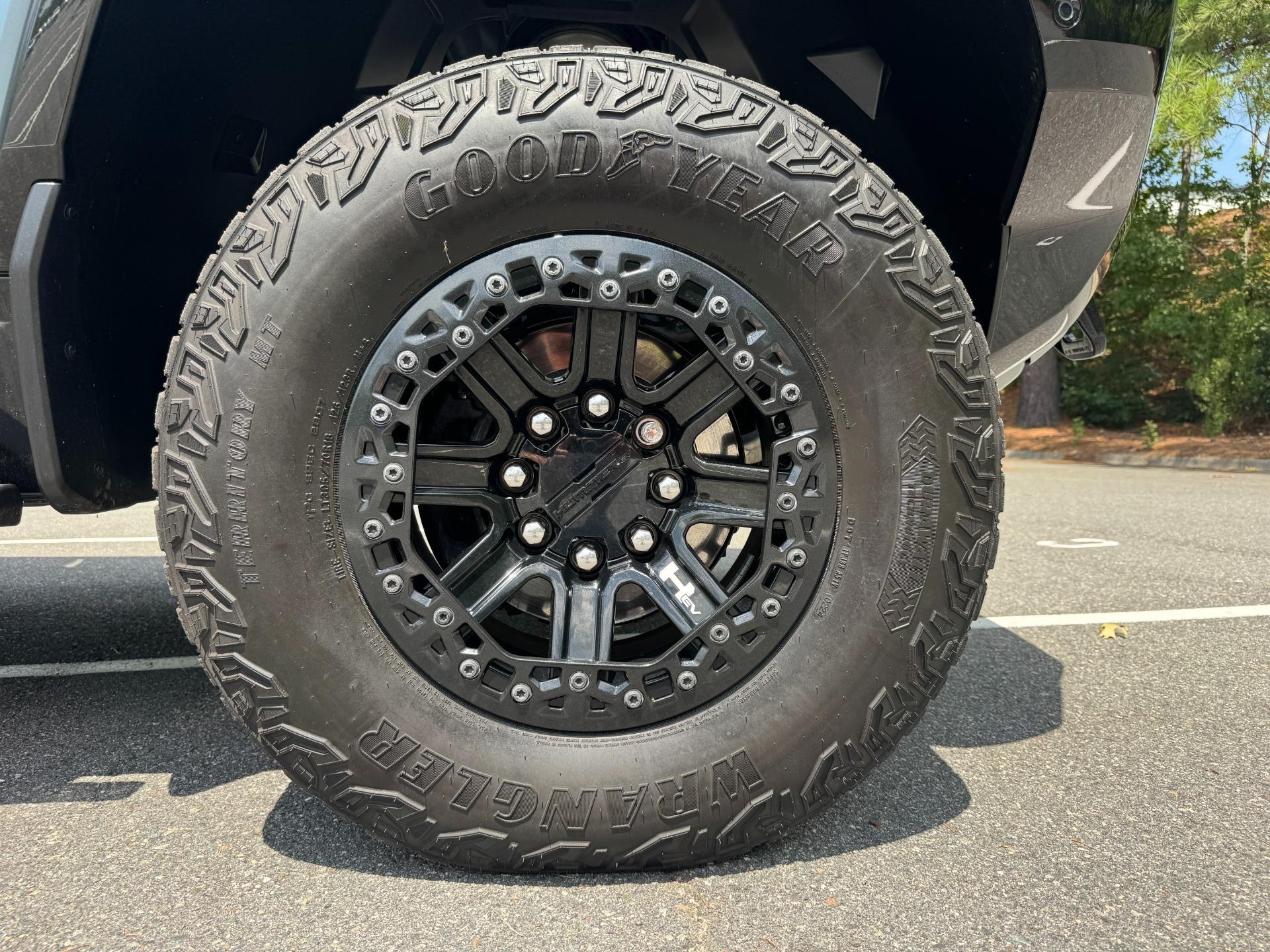 2024 GMC Hummer EV 3X Omega Edition