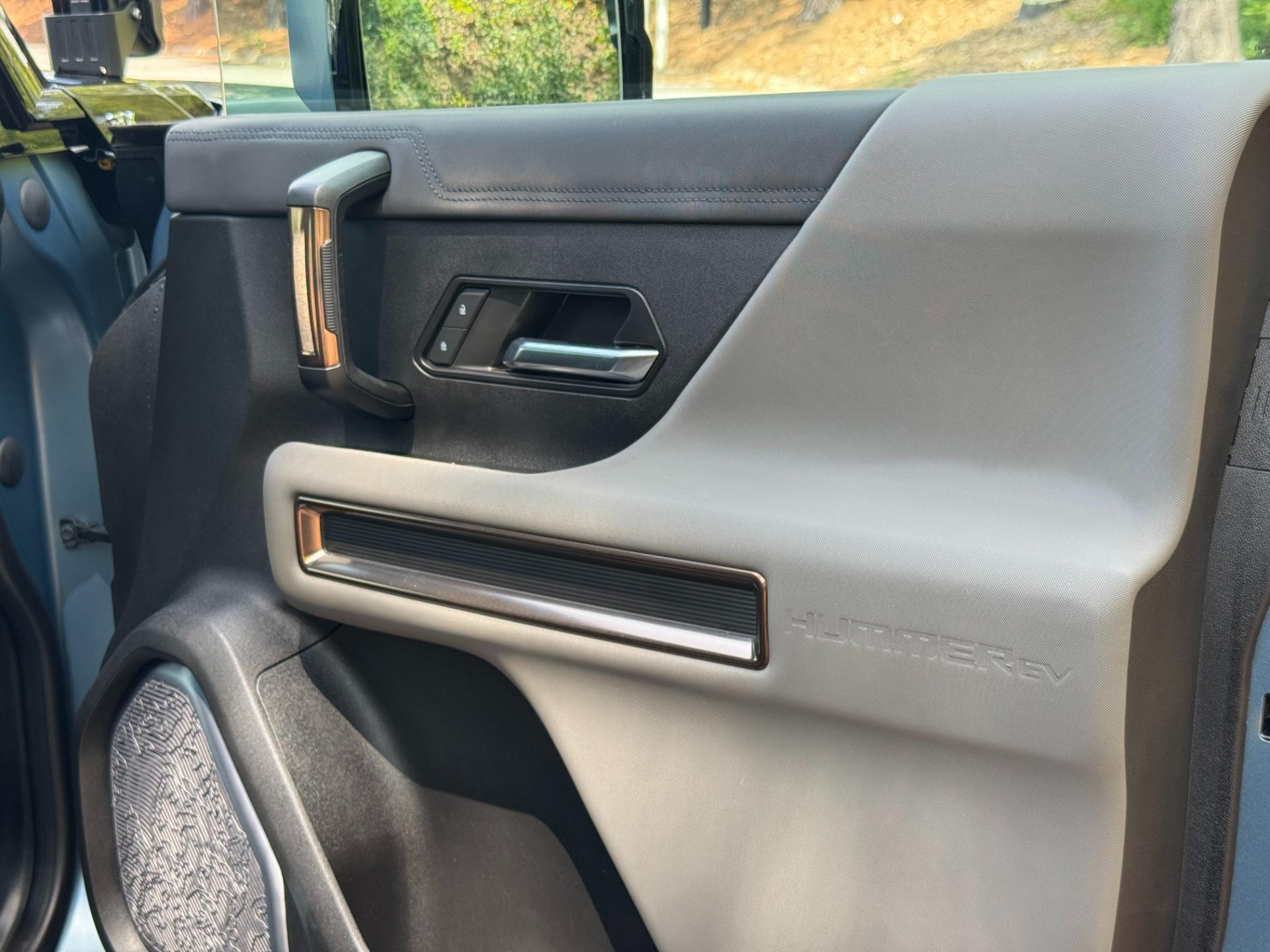 2024 GMC Hummer EV 3X Omega Edition